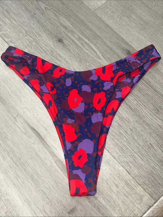 Floral Print Bikini Bottom in Red & Purple