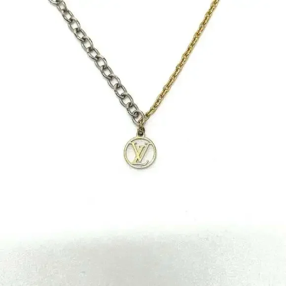 LOUIS VUITTON Gold Necklace