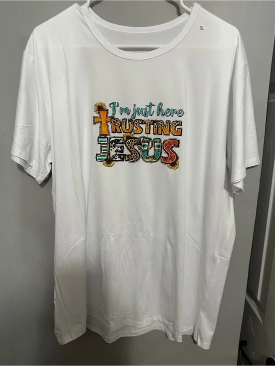 Women’s White Graphic Tee 