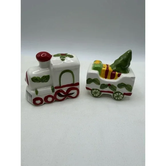 Pfaltzgraff Hand Painted 2pc Sculpted Salt and Pepper Set Train Santa Christmas