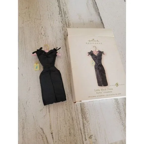 Hallmark little black‎ dress Barbie 2007 ornament Xmas