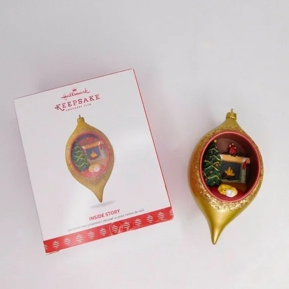 HALLMARK 2017 Keepsake Ornament Club Christmas Inside Story Fireplace Scene Dog‎