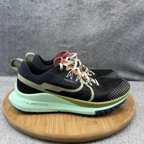 Nike Pegasus Trail 4 Shoes Womens Size 8.5 Black Running Sneakers DJ6159-004