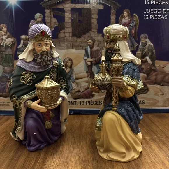 Kirkland Signature Nativity Set 2005080 8 3/4
