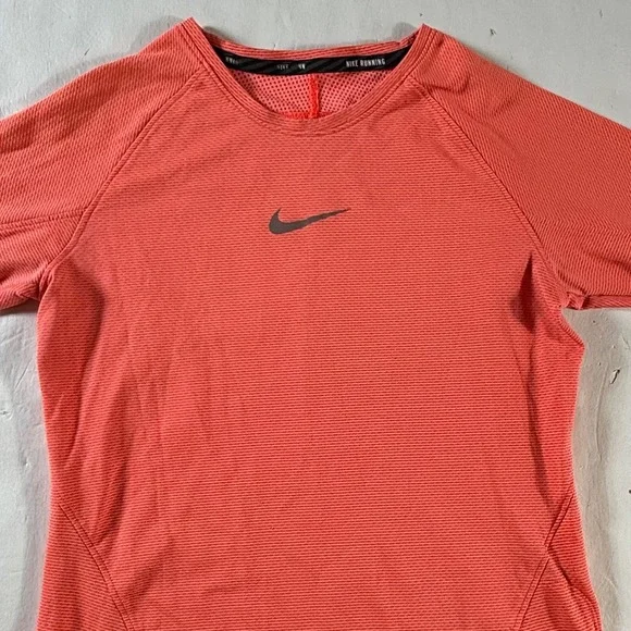 Nike Dri-FIT Running Top‎ Womens Medium Coral Pink Long Sleeve Mesh Performance