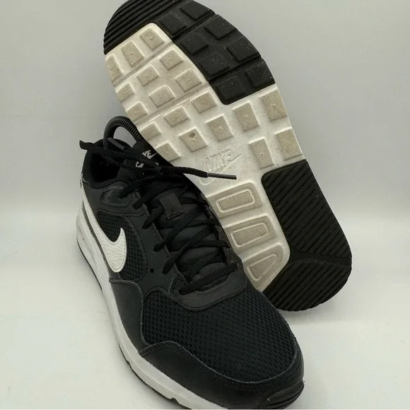 Women's Nike Air‎ Max SC Black White Athletic Sneakers Shoes CW4554-001 Size 8