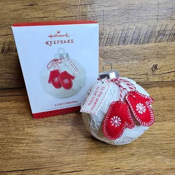 Hallmark Keepsake Cozy Christmas Ball mittens 2013