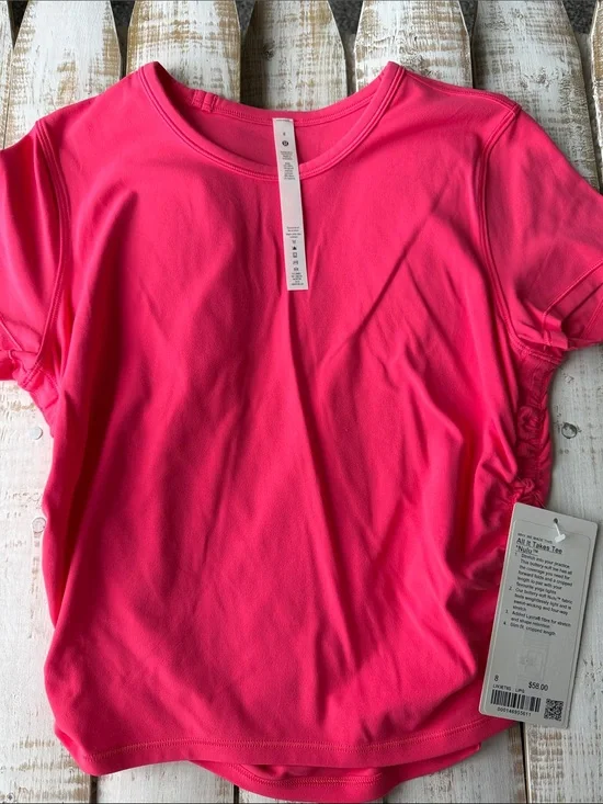 Lululemon All It takes Tee Nulu Size 8 Lipgloss NWT