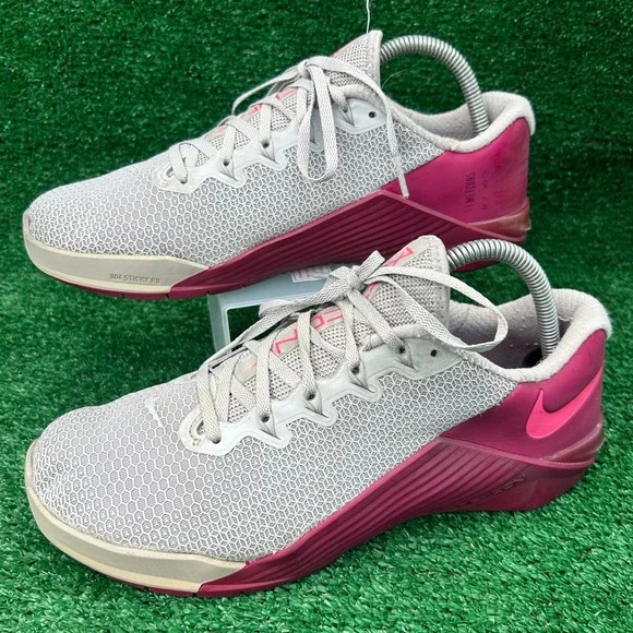 Nike Metcon 5 Womens‎ Training Shoes Grey Raspberry Red AO2982-061 Size 9.5