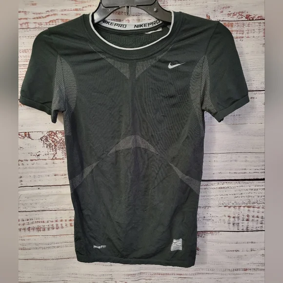 Nike M running Tee