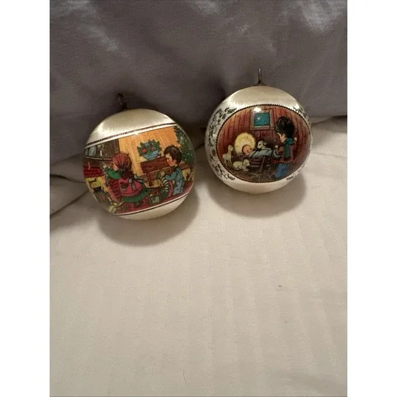 VTG Satin Silk Wrapped Decorated Christmas Unbreakable Ornaments 1980's