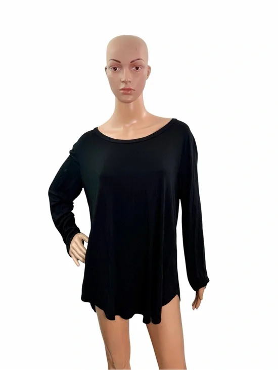Emma’s Closet Women’s Size XL Long Sleeve Round Neck Solid Black Casual Tee