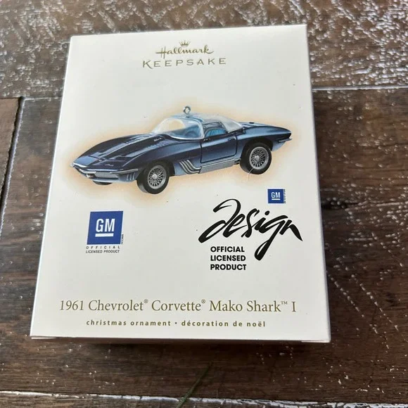 Hallmark 2007 1961 Chevrolet Corvette Mako Shark I Die-Cast Ornament GM Design