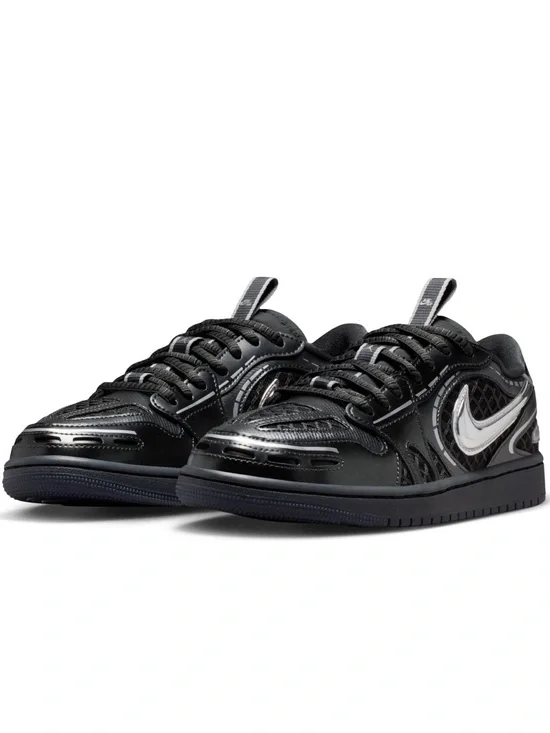 📎 Nike Air Jordan 1 Low Black Metallic silver 🖤