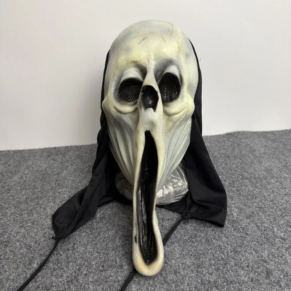 Vintage 1995 SCREAM Rubber Face Mask from The Paper Magic Group Ghostface Origin