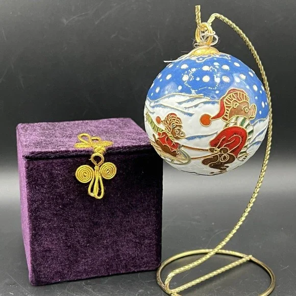 Cloisonne White Ornament Snowman & Bears Sledding Snow 3.5