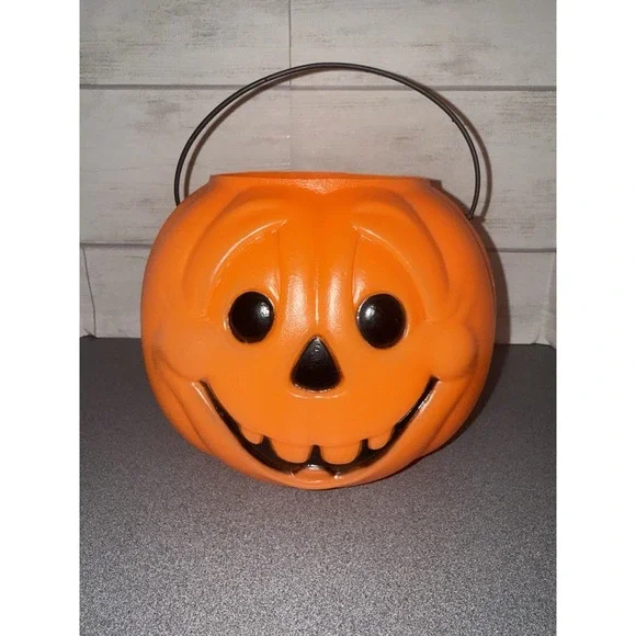 VTG Halloween Jack-O-Lantern Blow Mold Candy Pail Bucket General Foam Plastics‎