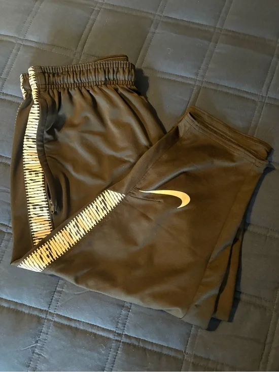 Nike Cropped Black Athletic with White Swoosh