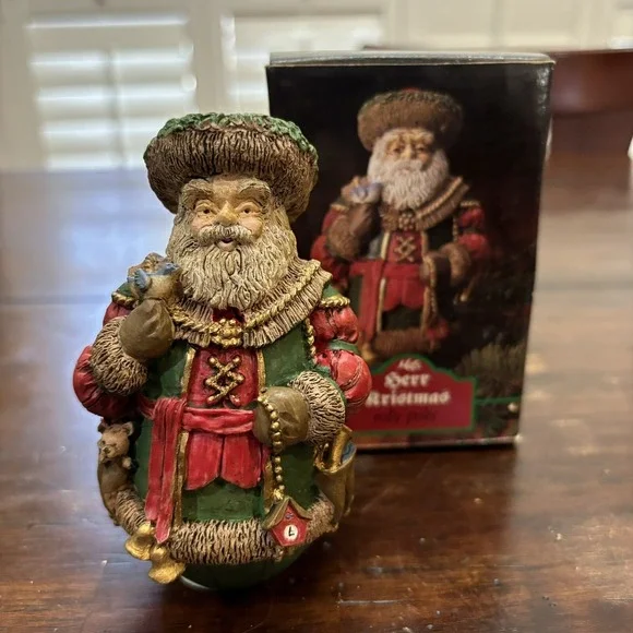 Roly Poly Style Santa Claus 5