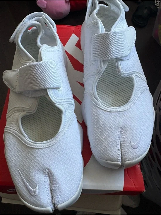 Nike Kids White Split-Toe Slip-On Sneakers