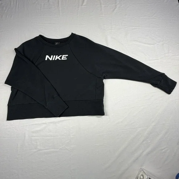 Women's Nike Dri-Fit Cropped Crew Neck Sweatshirt Black Large