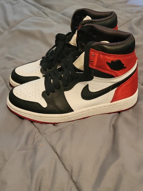 Nike High-Top Sneakers - White/Black/Red