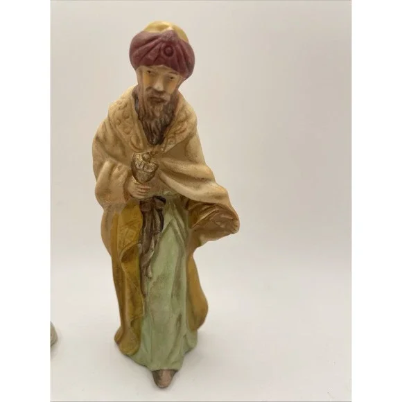 Vintage Unidentified Porcelain WISE‎ MAN Nativity Replacement Piece