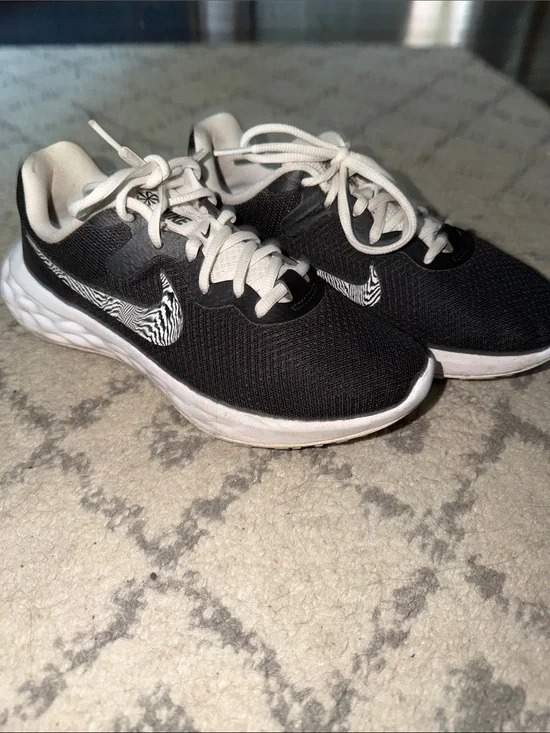 Women’s Nike running shoes