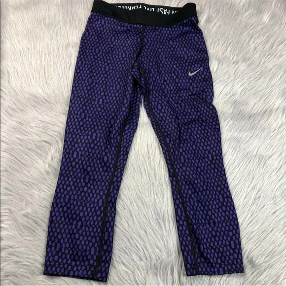 Nike Relay Crop Capri Leggings Purple Black XS