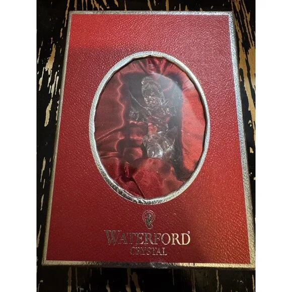 2004 WATERFORD CRYSTAL ANGEL ORNAMENT 128569 IN BOX
