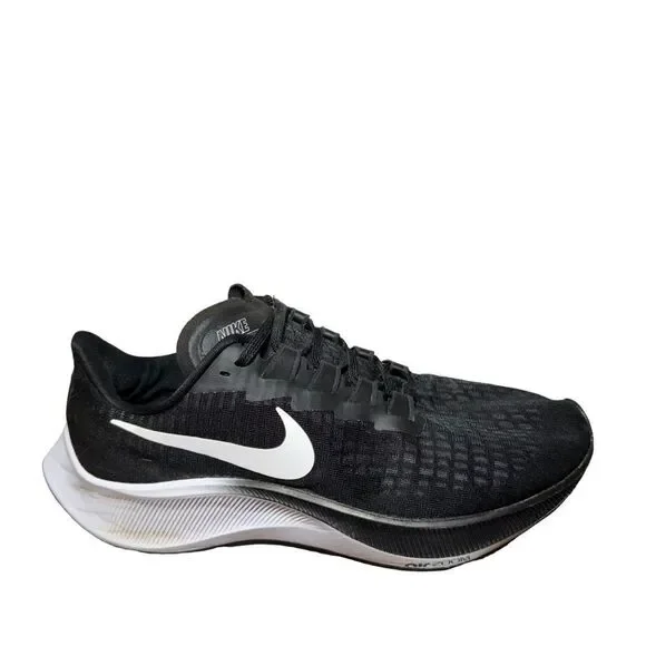 Nike Women’s Zoom Pegasus Black and White Athletic Shoes size 8.5