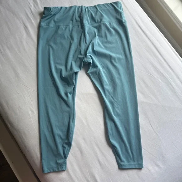 Nike Dri-FIT Womens 2X Teal Blue Cropped Leggings Athletic Tights Activewear