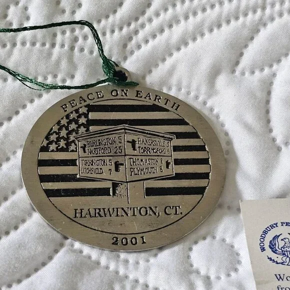 Harwinton CT 2001 Peace On Earth Ornament Woodbury Pewter Handcrafted USA
