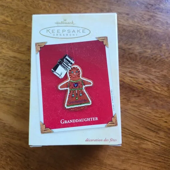 Hallmark Keepsake Ornament 2003 Granddaughter Gingerbread Girl Cookie Cutter NIB