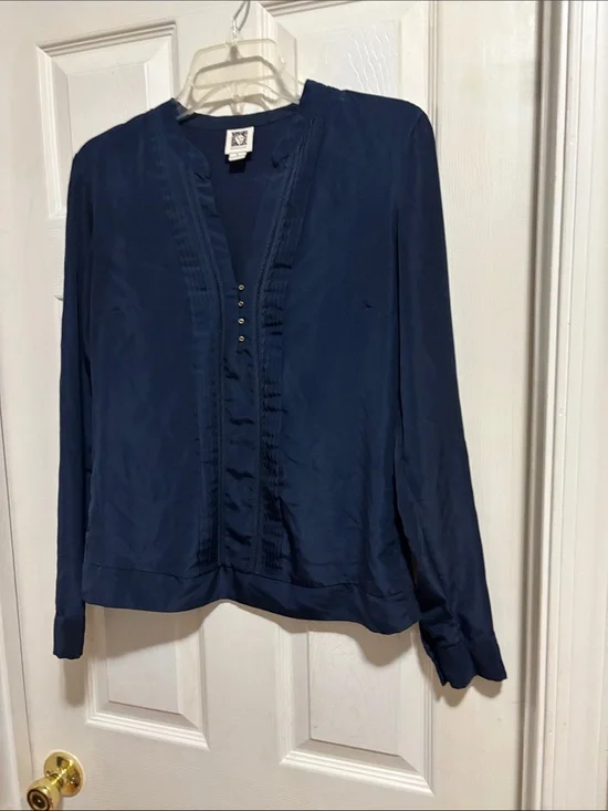 Anne Klein Navy Pleated V-Neck Long-Sleeve Blouse