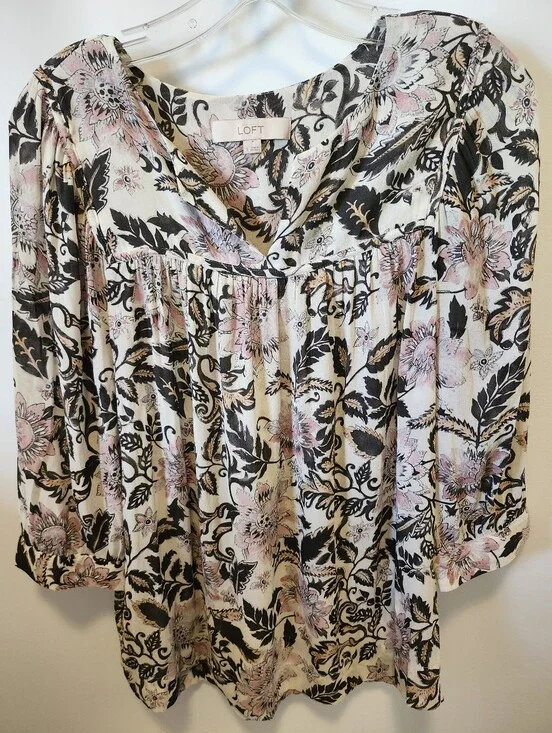 LOFT Women's Cream Floral Peasant Top with Pink Accents Women's Small