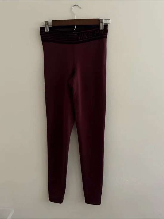 Nike Pro Women’s Small Red Pink Maroon Leggings Ankle Base Layer EUC Running