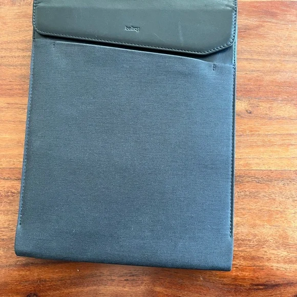 Bellroy iPad Folio