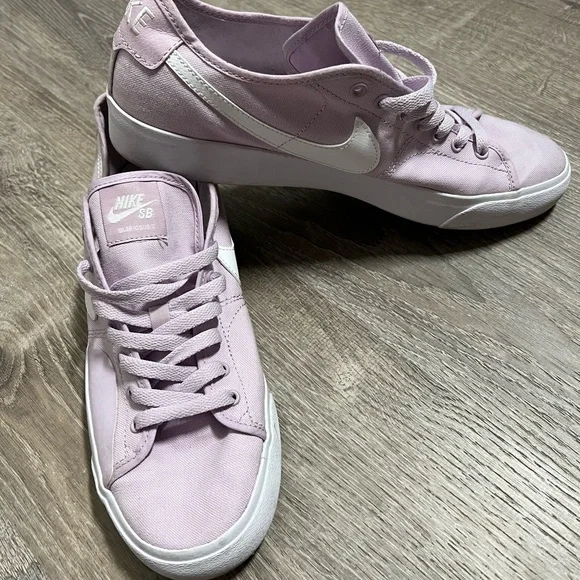 Nike SB Lavender Court Shoes- 10.5‎