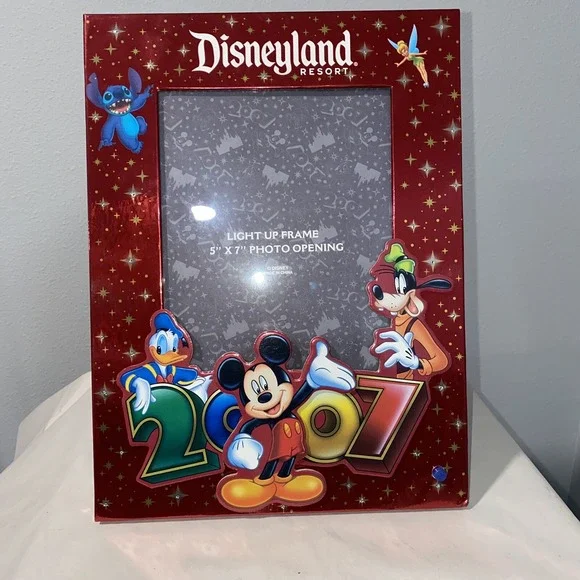 2007 Disneyland Light Up Frame 5 X 7, Brand New Never Used