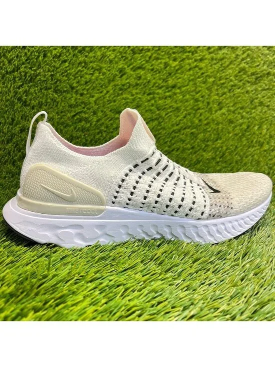 Nike React Phantom Run Flyknit 2 Women Size 7 Cream White Running Shoes Sneakers