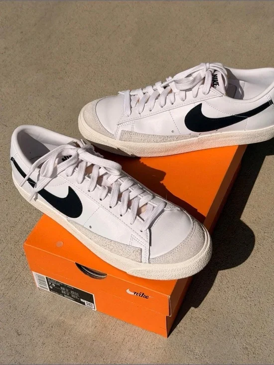 Nike Blazer Low '77 Vintage-Men’s 7.5/Women’s 9–Like new, worn once