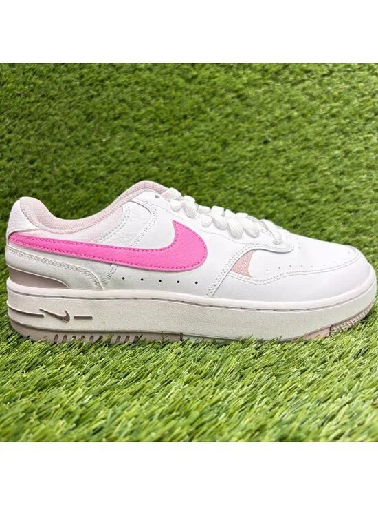 Nike Gamma Force Womens Size 8 White Pink Athletic Leather Shoes Sneakers