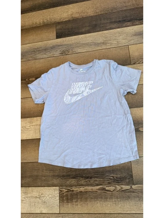 Nike Light Purple Short Sleeve T-Shirt