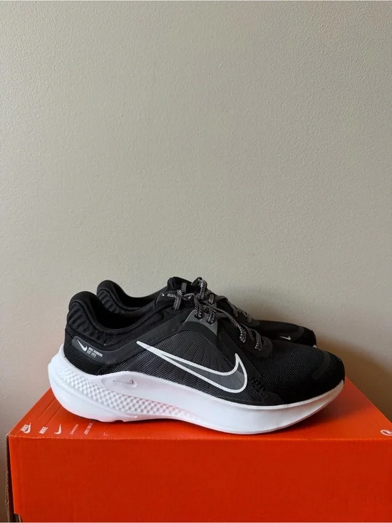 Nike Quest 5 Black Iron Grey DD9291-002 Women’s Size 5