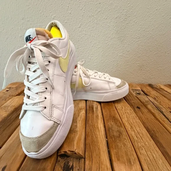 Nike Blazer Low Platform White Lemon Venom Womens Sneakers DJ0292-115 Size 8.5