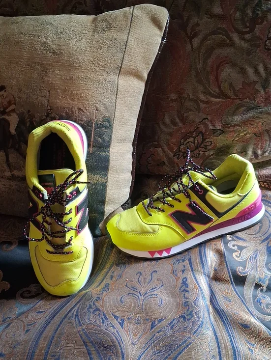 NEW BALANCE YELLOW Sneakers