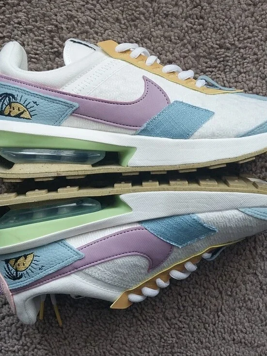 Nike Air Max Pre-Day SE Nike Sun Club Sail Multicolor Women's 7