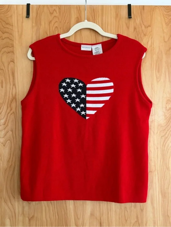 NWT Vintage White Stag Red Sleeveless Sweater Tank with American Flag Heart