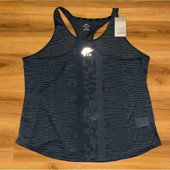 Womens NWT Nike Racerback Athletic Performance Graphic Tank Top